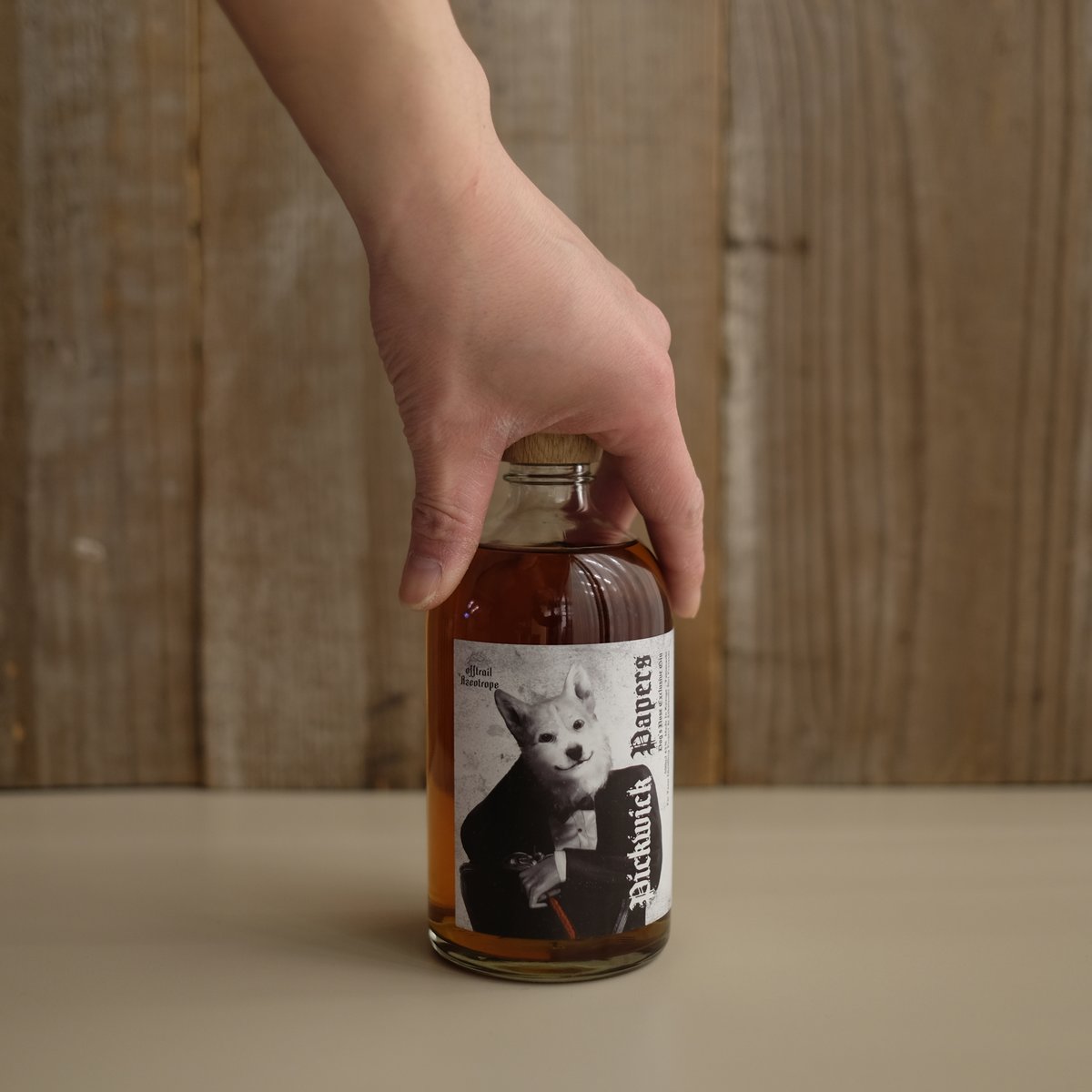 OFF TRAIL AZEOTROPE PICKWICK PAPERS | GIN BOTTL