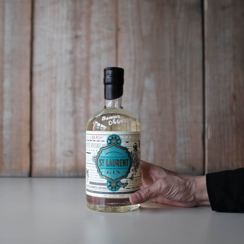 ST. LAURENT GIN | GIN BOTTLE SHOP