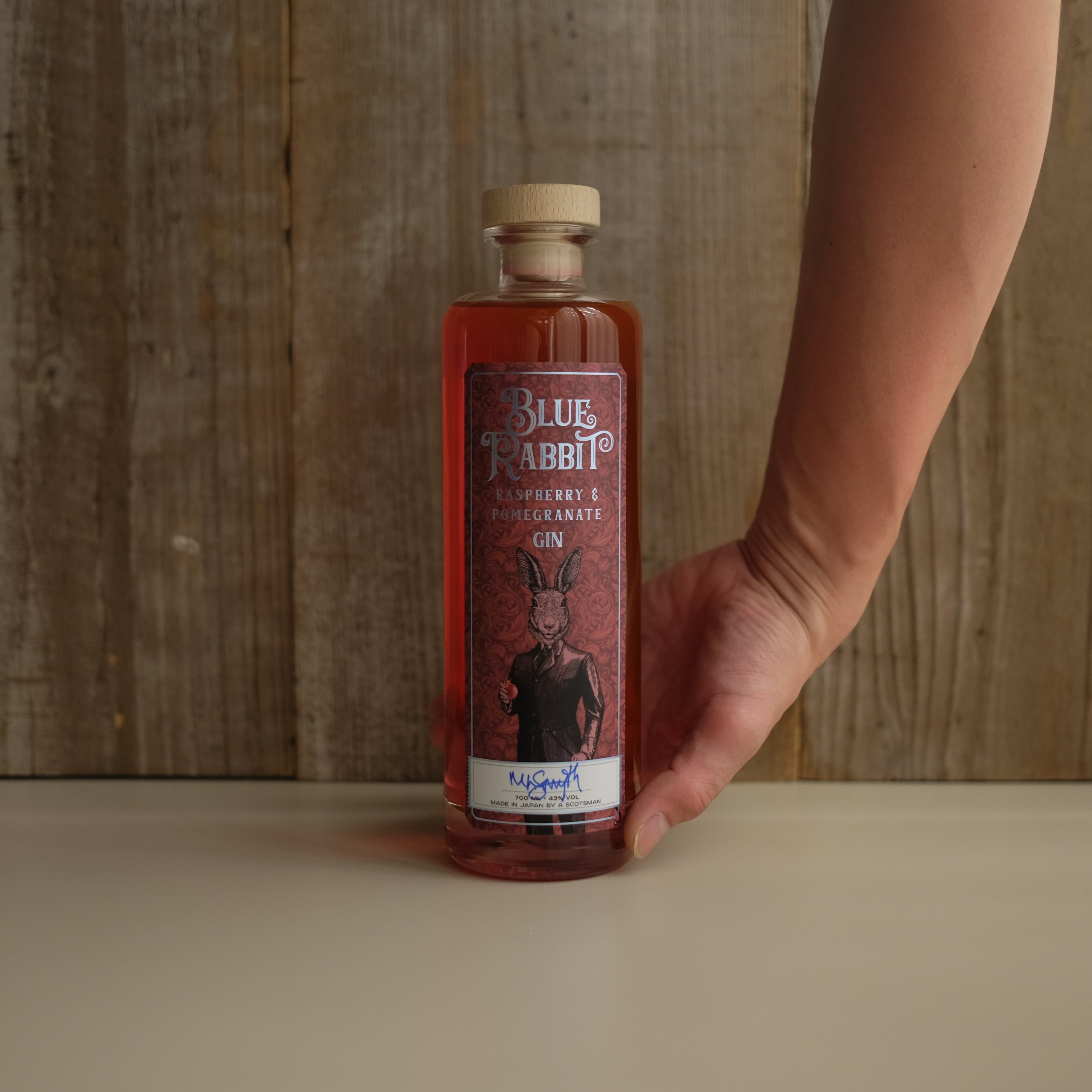 BLUE RABBIT RASPBERRY & POMEGRANTE GIN | GIN BO