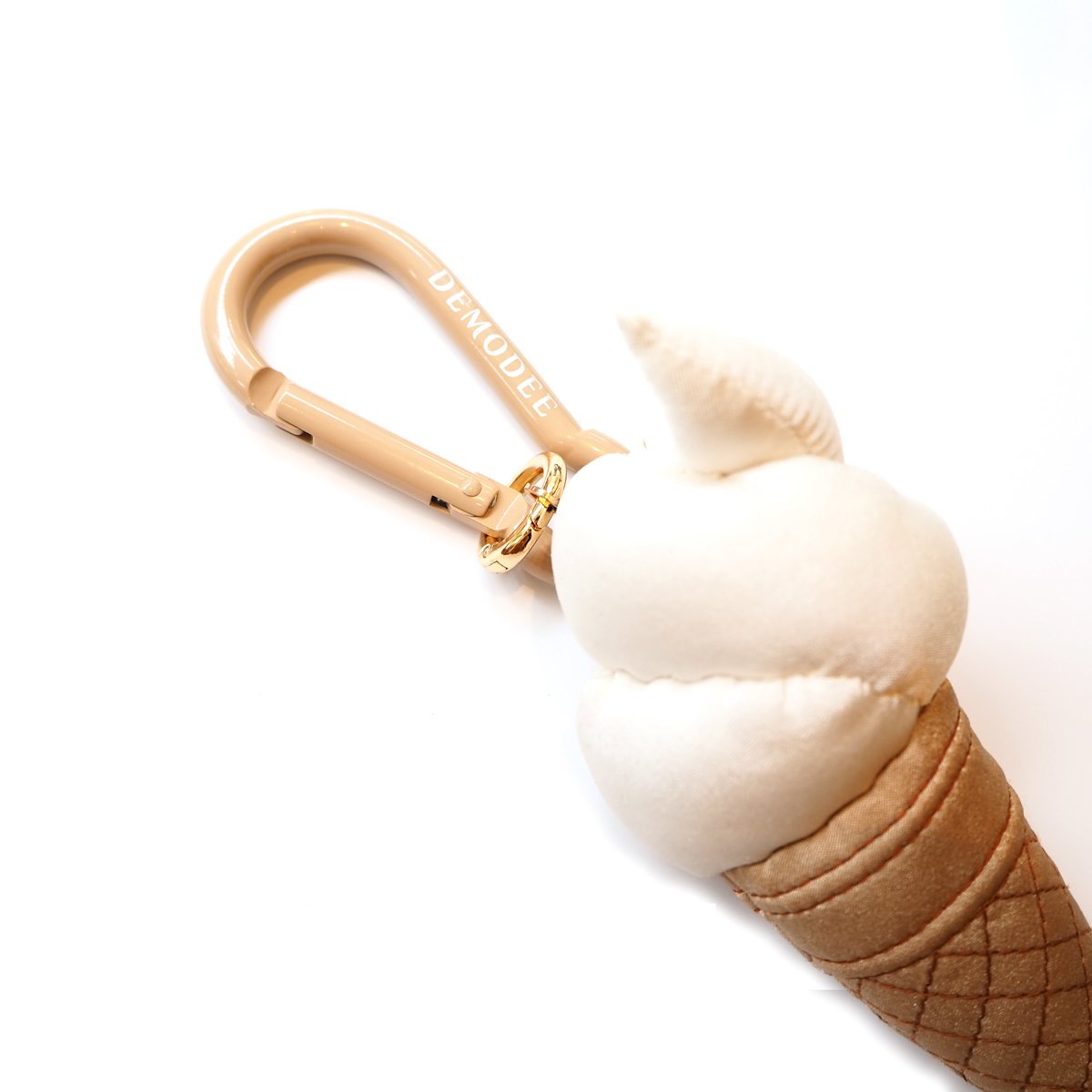 DEMODEE 新品未使用 SOFT ICE CREAM whiteチャーム Carabiner-SOFT ICE CREAM WHITE | Demodee Offici