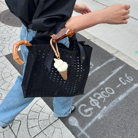 Carabiner-SOFT ICE CREAM WHITE