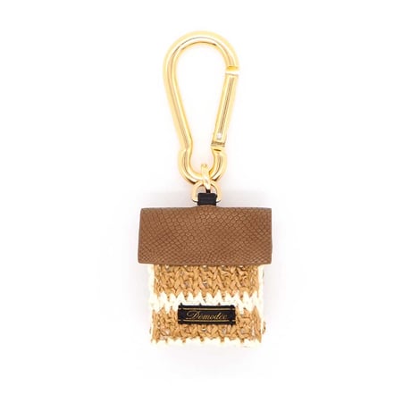 26SCB-HOUSE-CAMEL