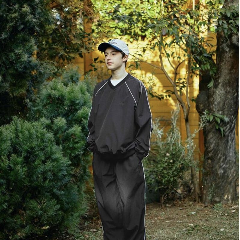 CONICHIWA bonjour 】コンニチハボンジュール WARM UP SWEAT