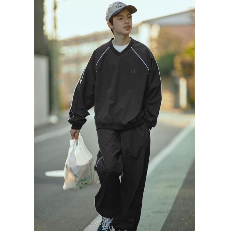 CONICHIWA bonjour 】コンニチハボンジュール WARM UP SWEAT 