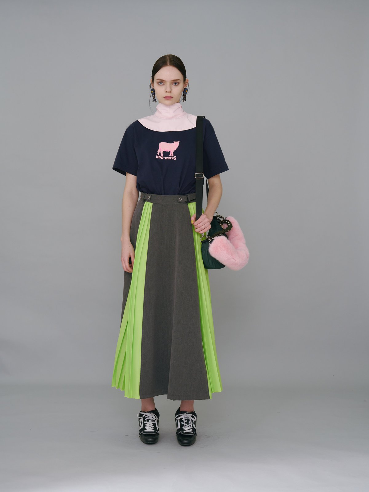 NONTOKYO 】PRINT T-SHIRT (SHEEP / BLACK) | AVA NONTOKYO 】PRINT T-SHIRT (SHEEP / BLACK) | AVA