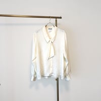 Bowtie blouse