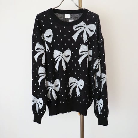 Ribbon print knit pull