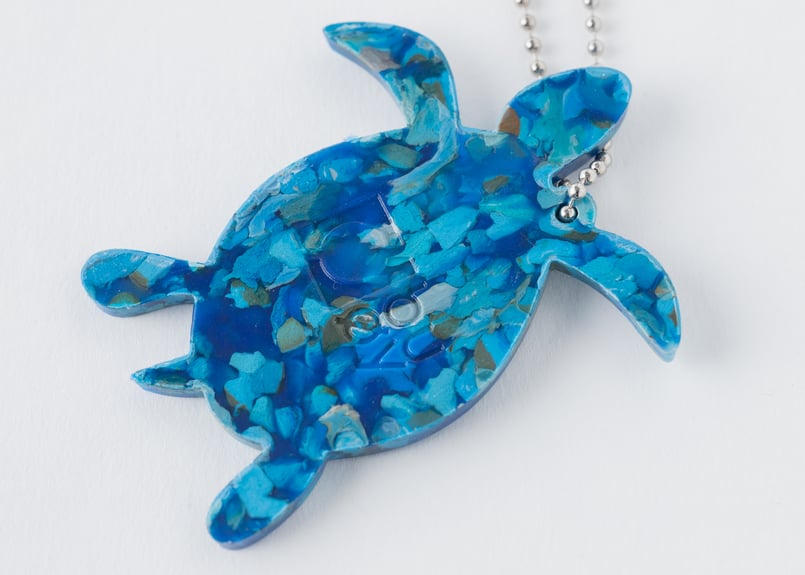 カメキーホルダー「青」 【材料回収地／鹿児島県奄美大島】 #8960
