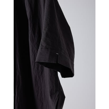 【 YENN 】ROUND FORM SHIRT