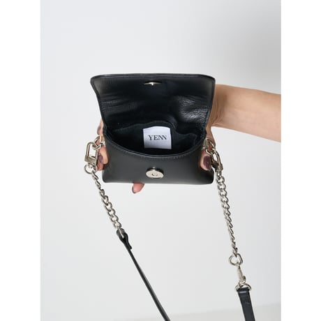 ✨再入荷✨【 YENN 】CHAIN BELT POUCH