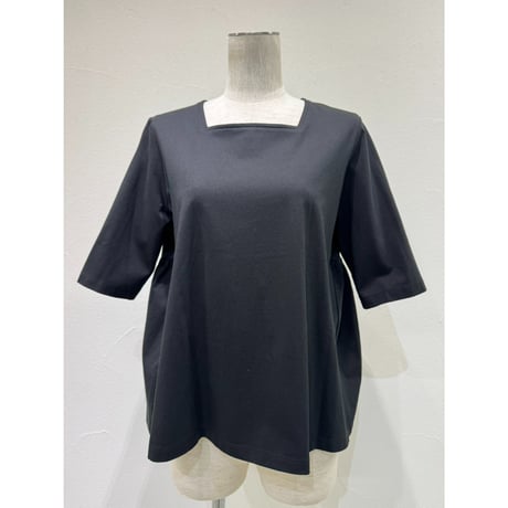【 CYAN TOKYO 】 スクエアネックバックギャザーTOPS