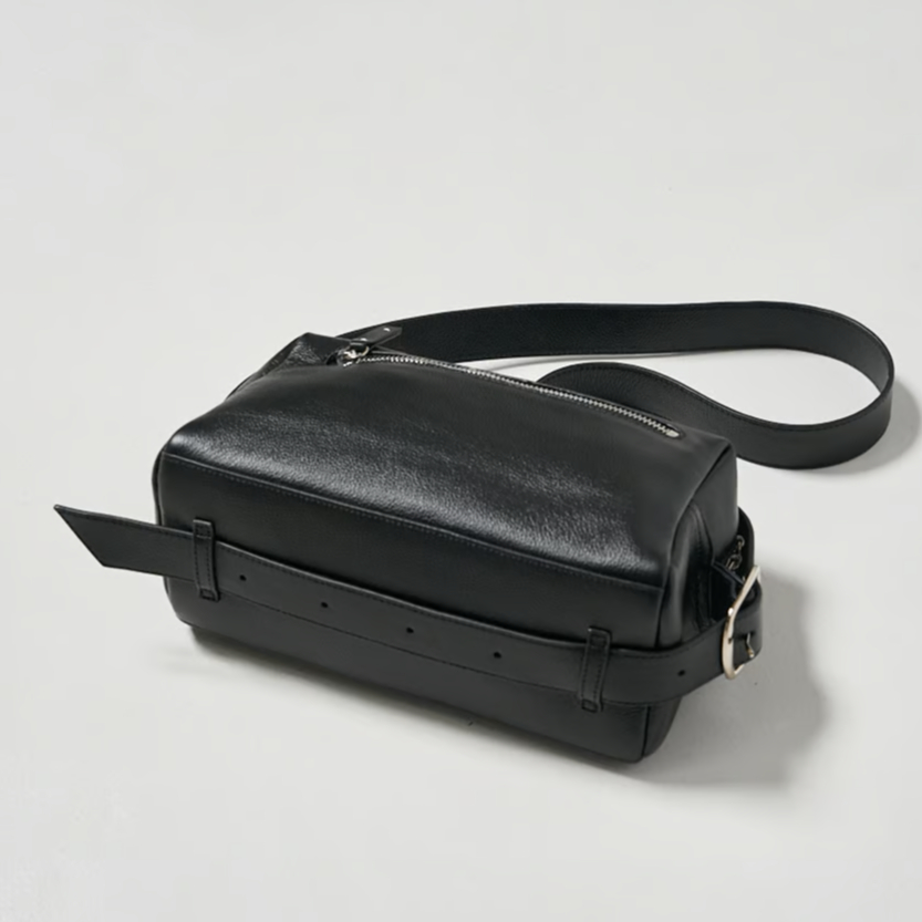 YENN　クロスボディバッグ　アイボリー YENN クロスボディバッグ アイボリー