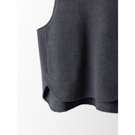 【 YENN 】　W FACE OVER VEST(納期：9月上旬～中旬)