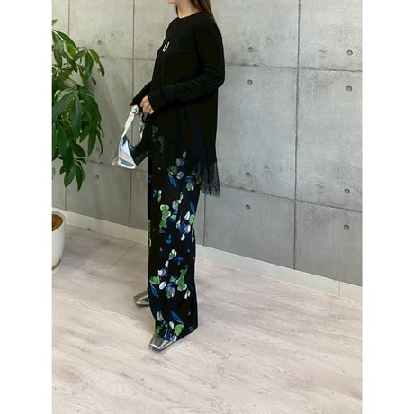 【 ROSIEE 】 大人可愛い裾レースTOPS