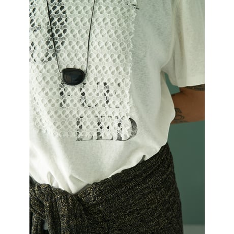 【 YENN 】 LACE FRAME LOGO TEE