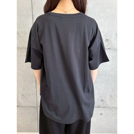 【 ROSIEE 】手書きロゴ刺繍Tシャツ