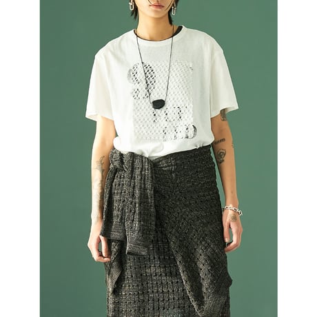 【 YENN 】 LACE FRAME LOGO TEE