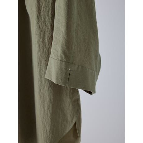 【 YENN 】ROUND FORM SHIRT