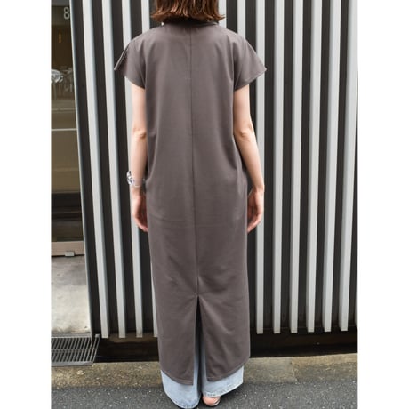 【 ROSIEE 】 ワンポイントロゴ刺繍ポロ衿ワンピース