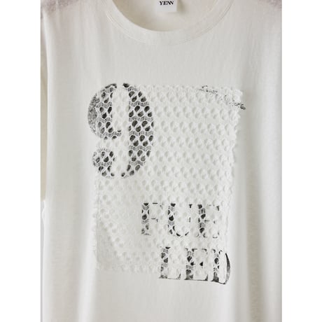 【 YENN 】 LACE FRAME LOGO TEE
