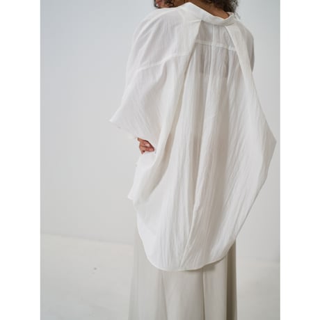 【 YENN 】ROUND FORM SHIRT