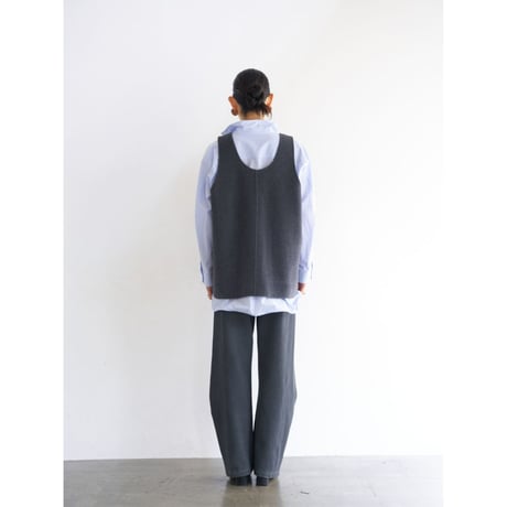 【 YENN 】　W FACE OVER VEST(納期：9月上旬～中旬)