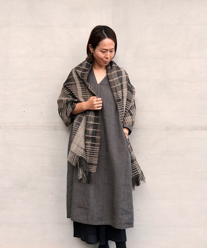 ストール シャディ 黒 2710B | MAKI TEXTILE STUDIO online ストール シャディ 黒 2710B | MAKI TEXTILE STUDIO online