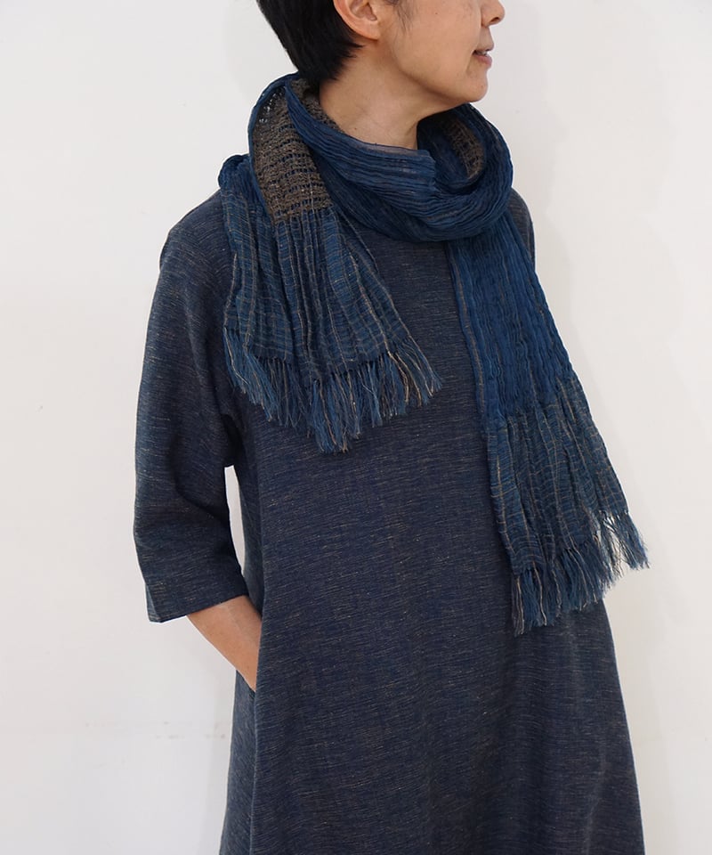 真木テキスタイル 藍染タッサーシルク ストール 真木テキスタイル 藍染タッサーシルク ストール MAKI TEXTILE STUDIO