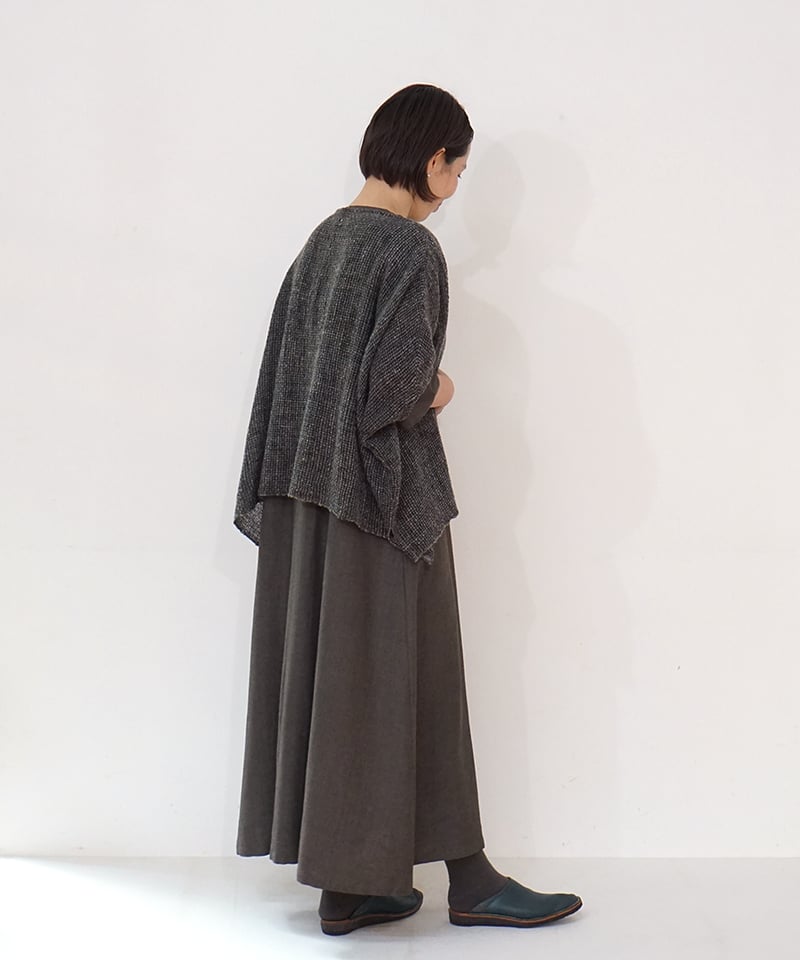 ポンチョ ベスト ふくふく グレー&黒 6547FC | MAKI TEXTILE STUD