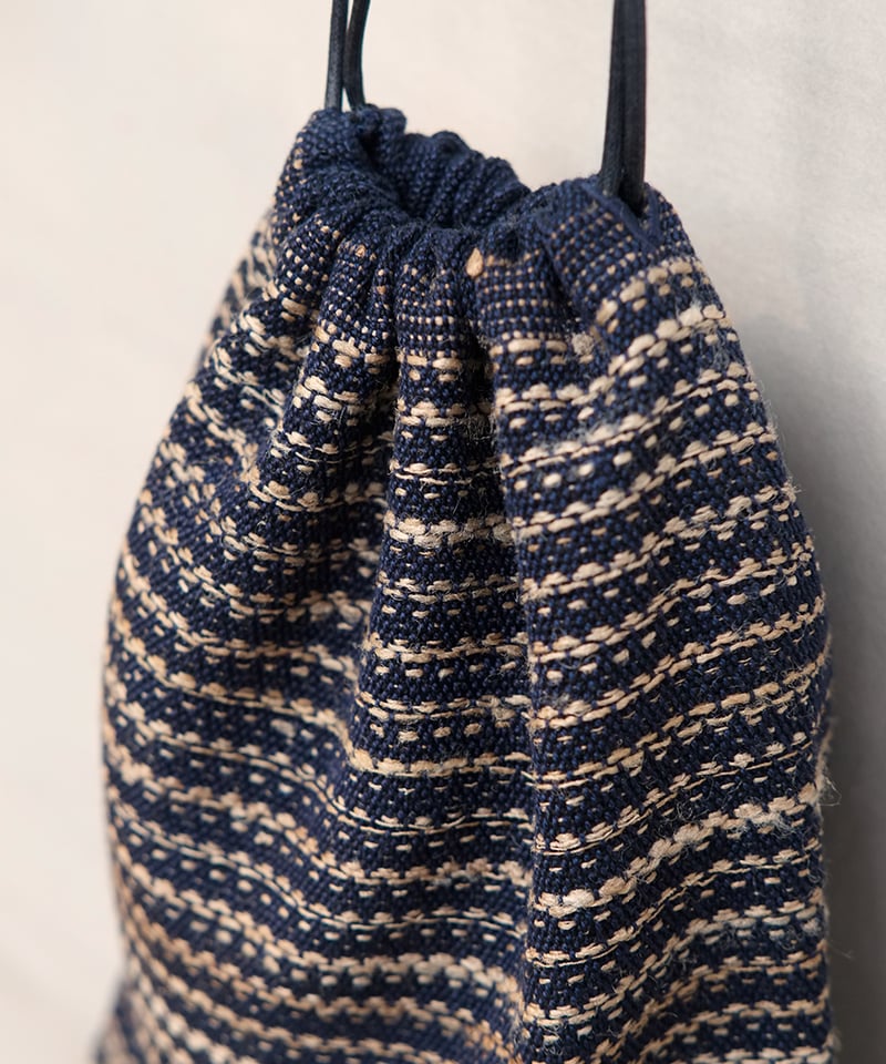 端渓硯　漆器セット 木箱・巾着袋付き 端渓硯 漆器セット 木箱・巾着袋付き 端渓硯 漆器セット 木箱・巾着