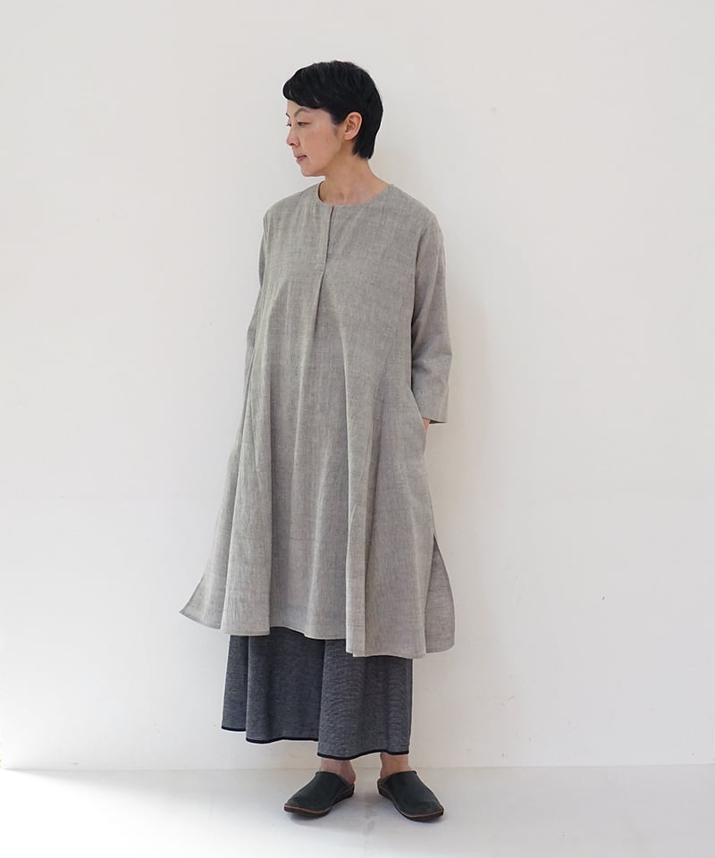美品♪タンバリン　チュニック　グレー　38 ひんやり柔らかダンボールニットゆるシルエットチュニック（接触