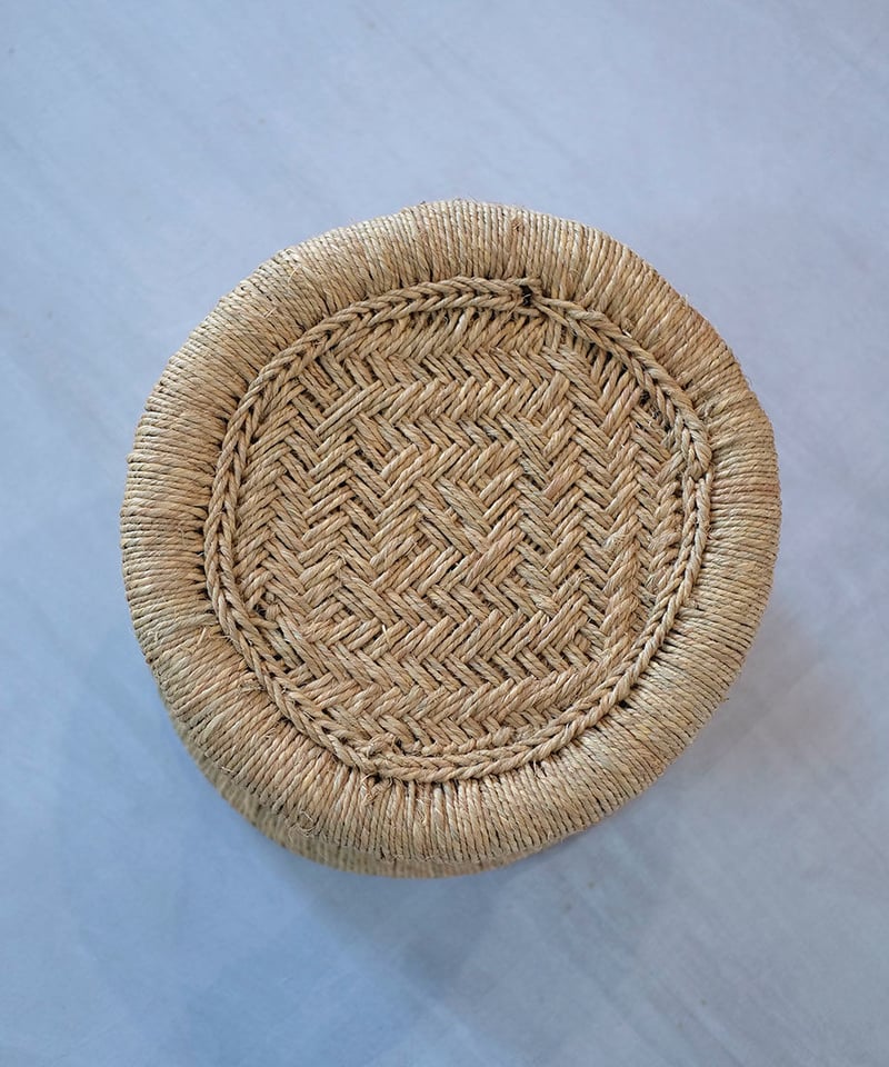 インドの葦スツール「ムラ」 インドの葦スツール「ムラ」05 | MAKI TEXTILE STUDIO online shop