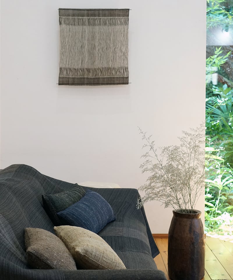 未使用 kilary クッション 中身付き 50×50 fabrizm クッションカバー 中身付き 50×50 無地 50角 肉厚生地