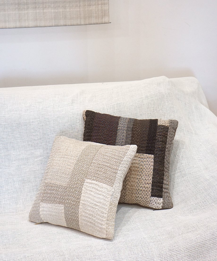 グドリクッション 白グレー 35cm角 中綿付き 8637W | MAKI