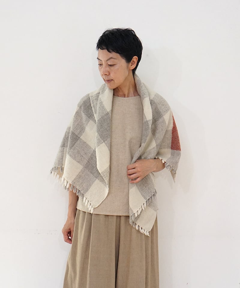 ぼんぼん かけ布 格子 白&グレー&茜 5006WG | MAKI TEXTILE STUD