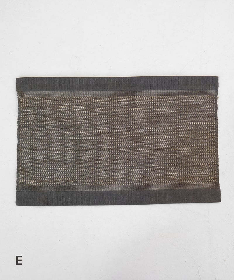 ティーマット 小布綴り グレー 5柄 8570G | MAKI TEXTILE STUDIO ティーマット 小布綴り グレー 5柄 8570G | MAKI TEXTILE STUDIO