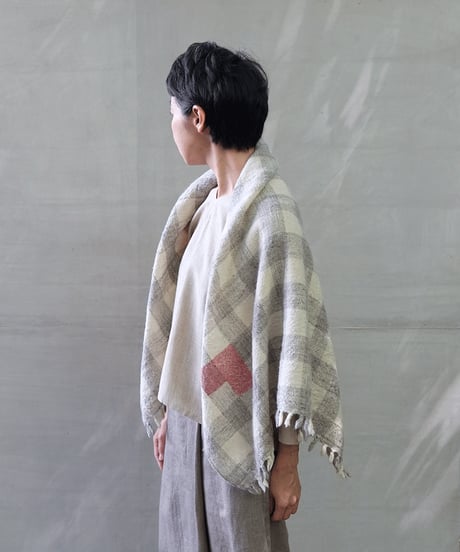 ぼんぼん かけ布 格子 白&グレー&茜 5006WG
