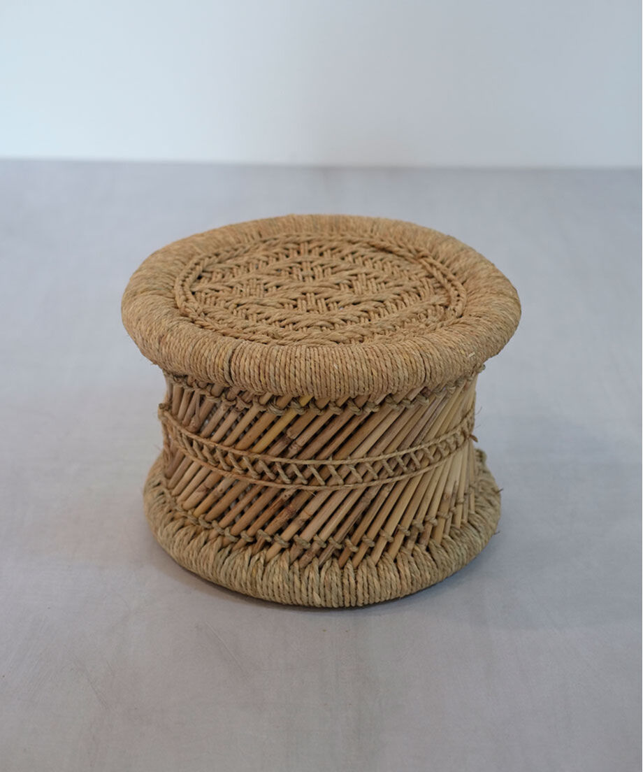 インドの葦スツール「ムラ」 インドの葦スツール「ムラ」05 | MAKI TEXTILE STUDIO online shop