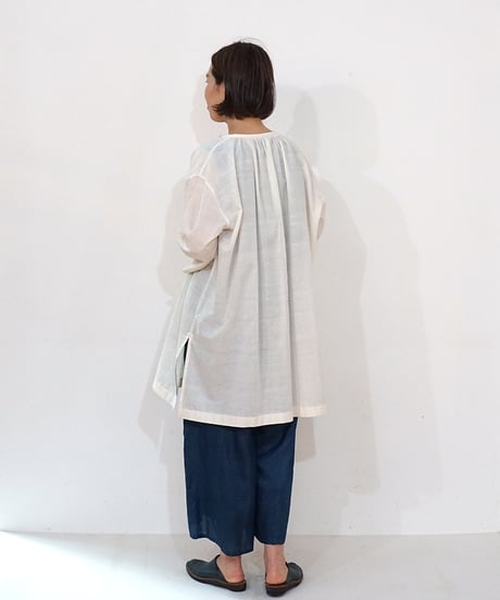 マンガラギリ ブラウス フロントスリットlong 白生成り M6175W