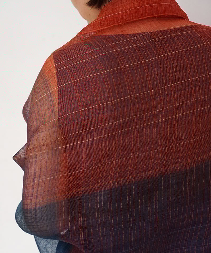 茜染め　グラデーションストール シルク楊柳ストール草木染め 茜のグラデーション | iichi 日々の