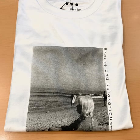 スリードッツ　グラフィックTシャツ