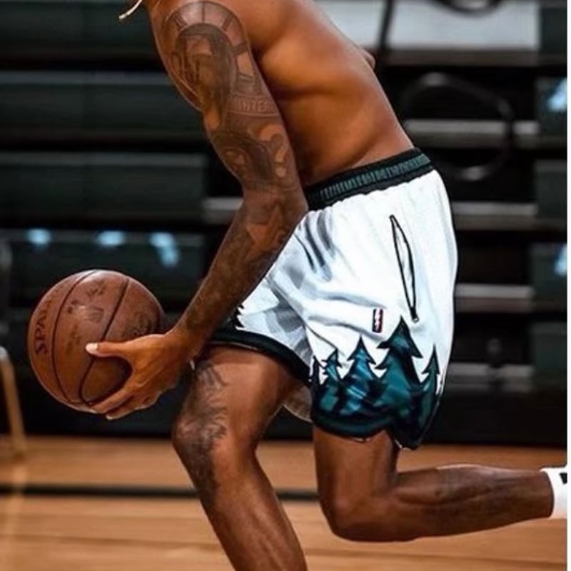 WILLY CHAVARRIA メッシュショーツ　バスケットボールショーツ WILLY CHAVARRIA メッシュショーツ バスケットボールショーツ