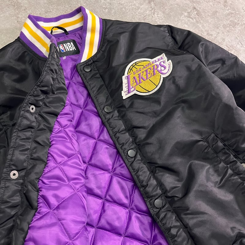 NBA ロサンゼルス・レイカーズ レブロン・ジェームズ #23 スタジャン