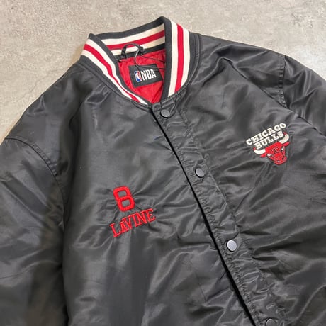 CHICAGO BULLS NO.8 ザック・ラヴィーン（Zach L