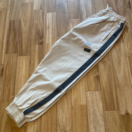 サイドライン　オフコート　ロングパンツ　ベージュ