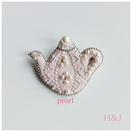 H＆J ティーポット・LOVELY パールブローチ　(Lovely Pearl tea pot brooch)