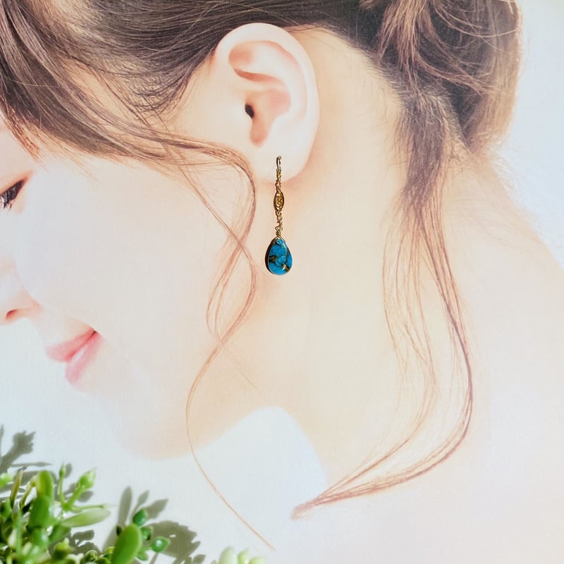濃いブルーが美しいコッパーターコイズピアス | art*craft 