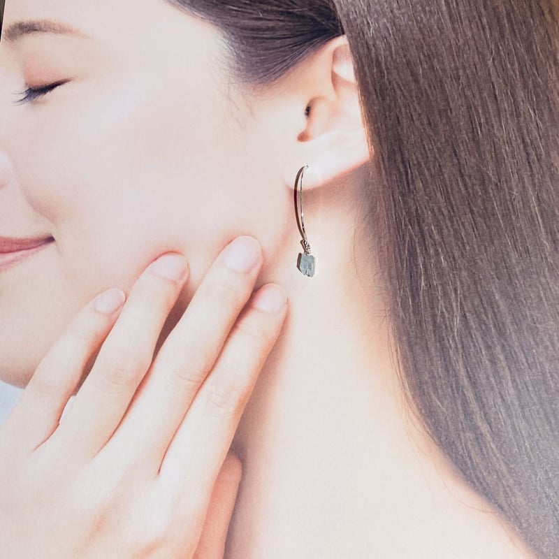 MONAKA Jewellery　モナカ　ロックピアス　アクアマリン ロックピアス〜アクアマリン