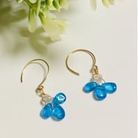 dino13様✾14kgf ブルーフローライトピアス♡ 14kgf☆天然石ブルートパーズ デザインピアス | iichi 日々の