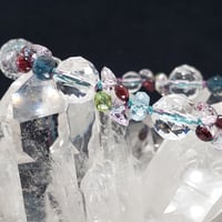 水晶とロンドンブルートパーズのキラキラ組紐ブレスレット